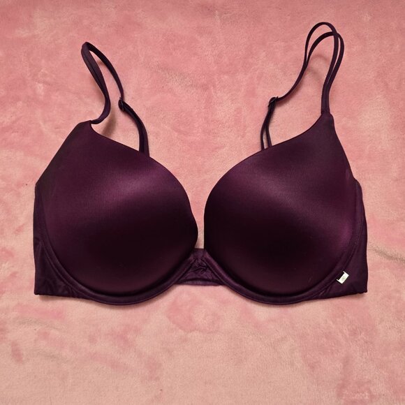 3 Victoria's Secret 34dd bras - Picture 4 of 11